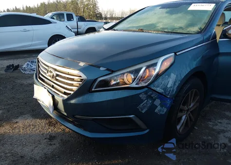 2017 Hyundai Sonata z USA, uszkodzony, nr VIN 5NPE24AF6HH573266
